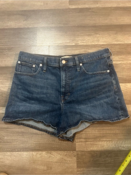 Madewell Pants - Madewell Women’s Dark Wash Cutoff Denim Shorts size 32